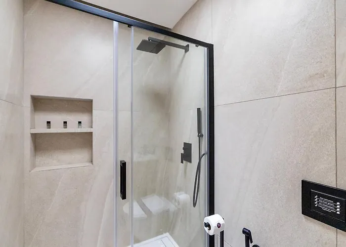 Price Vs Quality - Fully Equipped & Renovated 1br Montenero - Centre Apartman *