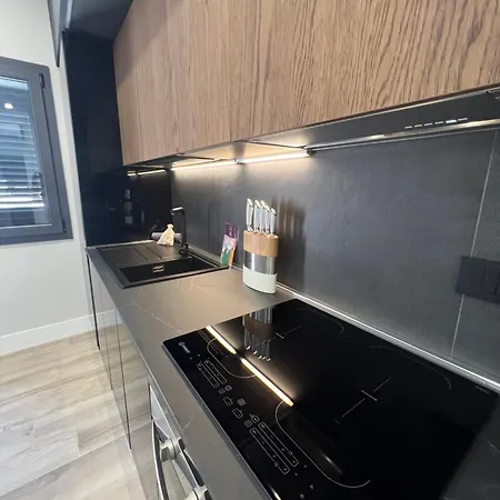 Price Vs Quality-fully Equipped & Renovated 2room Montenero-city Centre *
