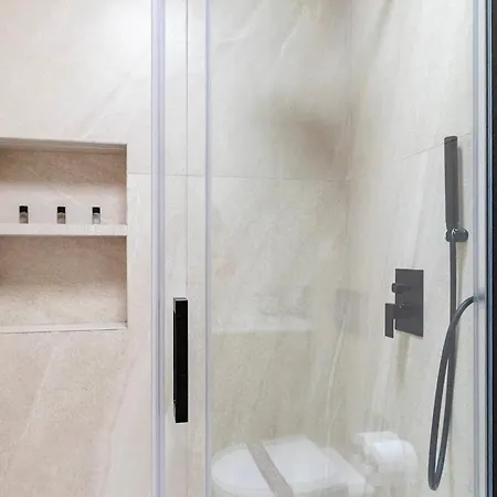 Price Vs Quality - Fully Equipped & Renovated 1br Montenero - Centre Appartement *