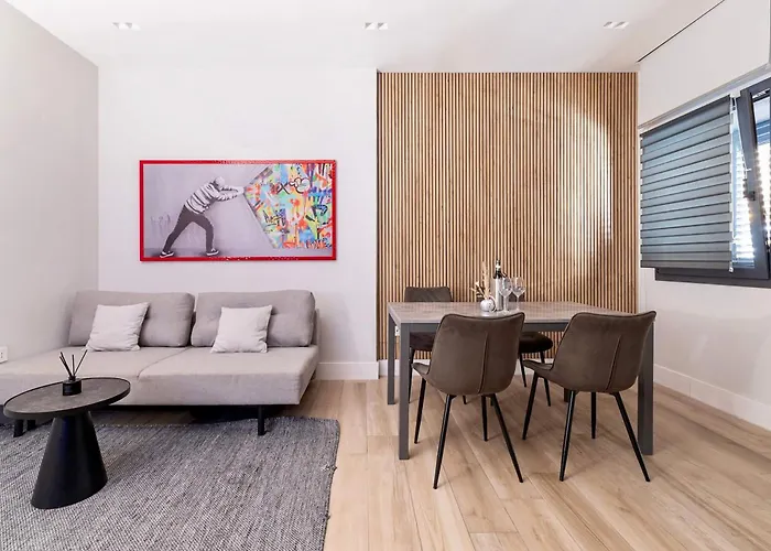 Daire Price Vs Quality - Fully Equipped & Renovated 1br Montenero - Centre